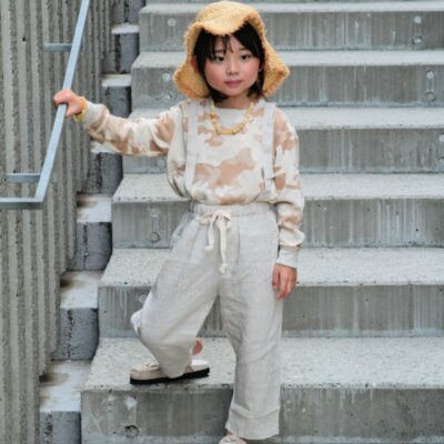 メッシュトップスでヘルシーな肌見せY2K